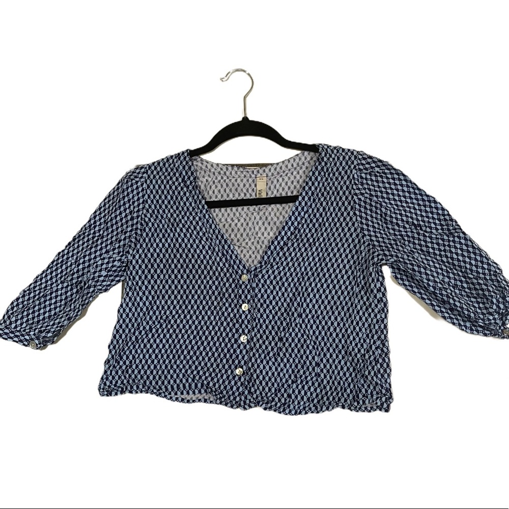 Blue Mid-Sleeve Crop Top